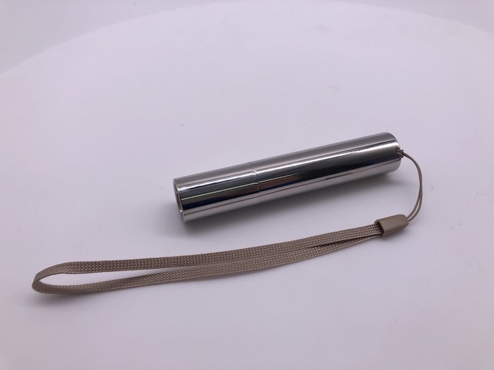UV_flashlight-L2