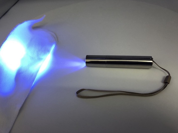 proimages/UV_flashlight-L2=---a.jpg